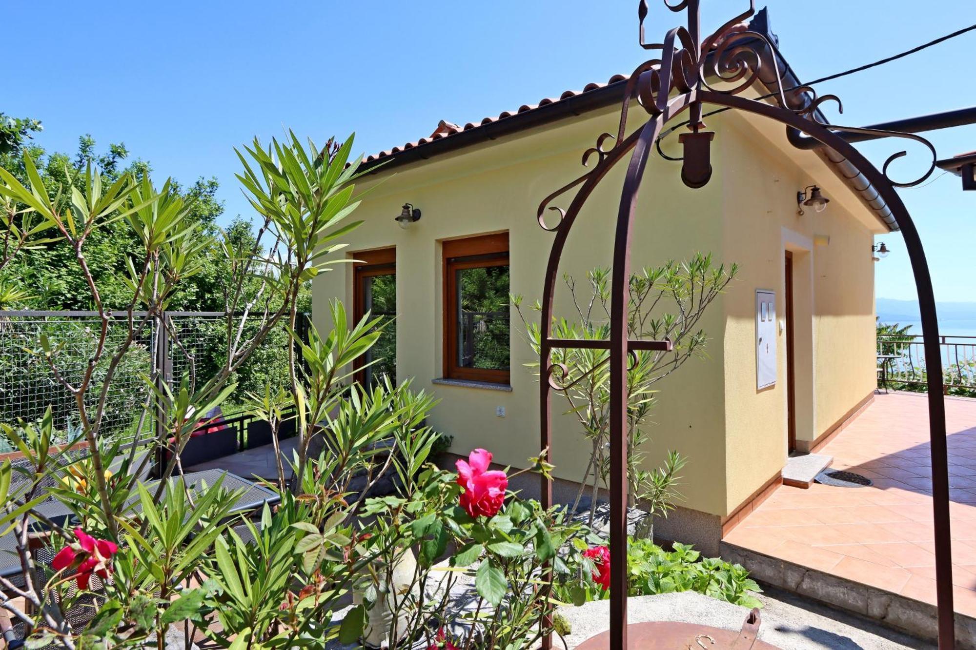 Apartments With A Parking Space Opatija - Pobri, Opatija - 7813 Matulji Exterior foto